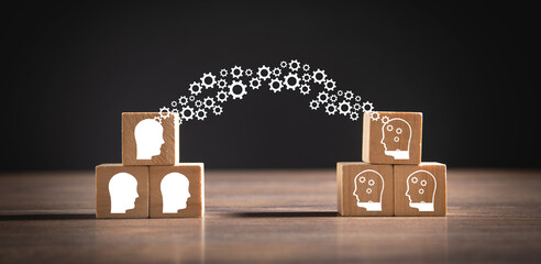 哪些养生知识适合在秋季发给顾客？