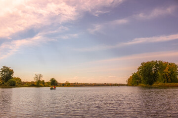 哪些养生知识适合在秋季发给顾客？